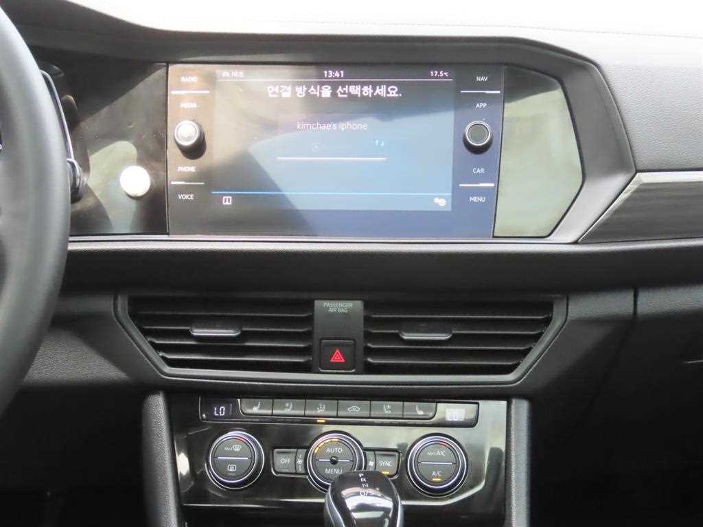 Volkswagen Jetta - Vista 10