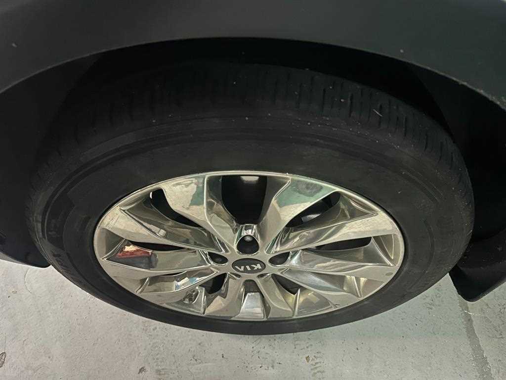 KIA Sorento - Vista 5