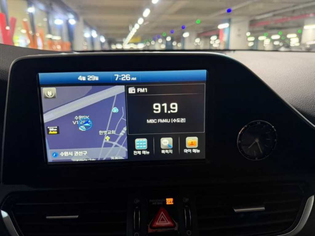 HYUNDAI Grandeur - Vista 10