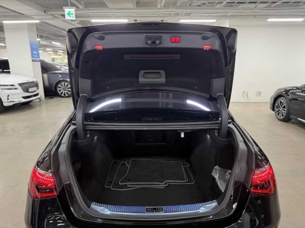Mercedes Benz S Class - Vista 6
