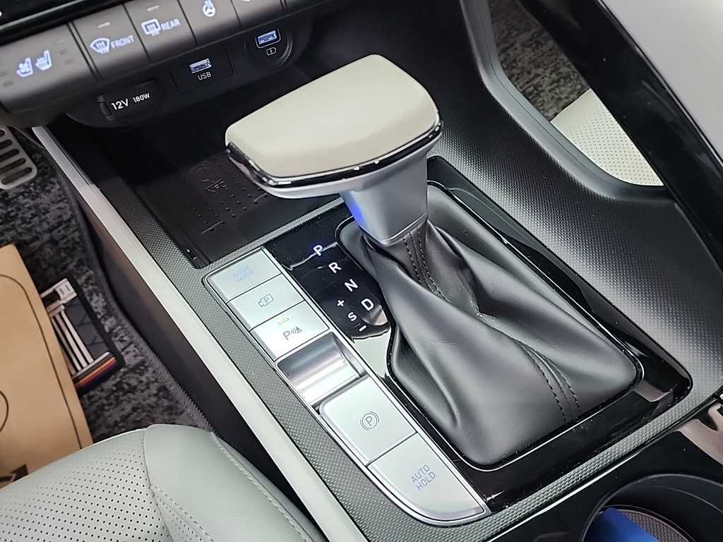 HYUNDAI Avante - Vista 8