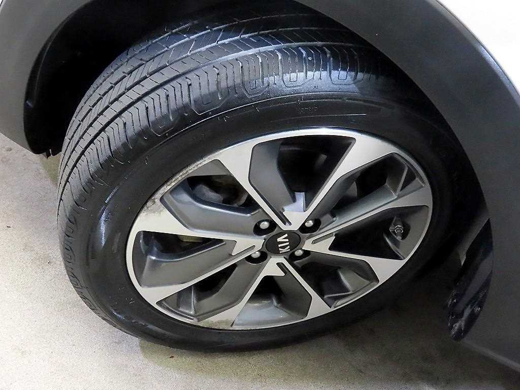 KIA Stonic 2019 Blanco - Importación desde Corea - HF Imports Iquique - Foto 20