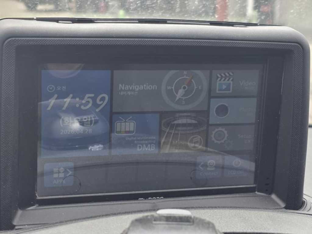 HYUNDAI Starex - Vista 6