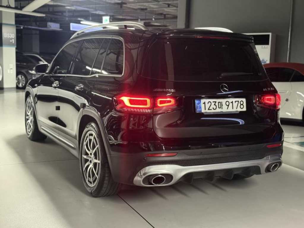 Mercedes Benz GLB Class - Vista 2