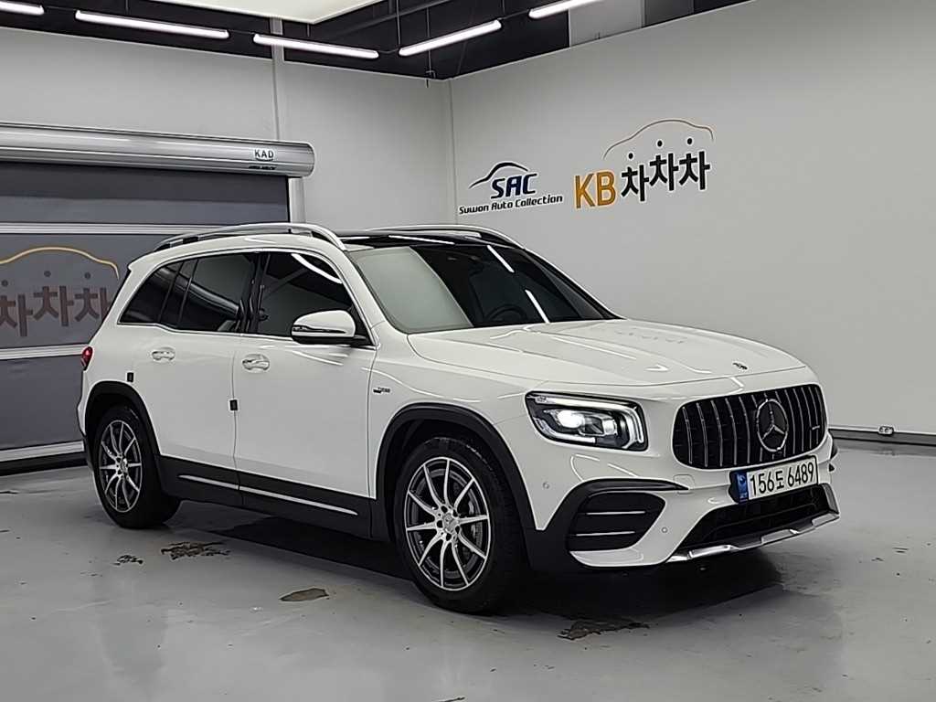 Mercedes Benz GLB Class - Vista 4