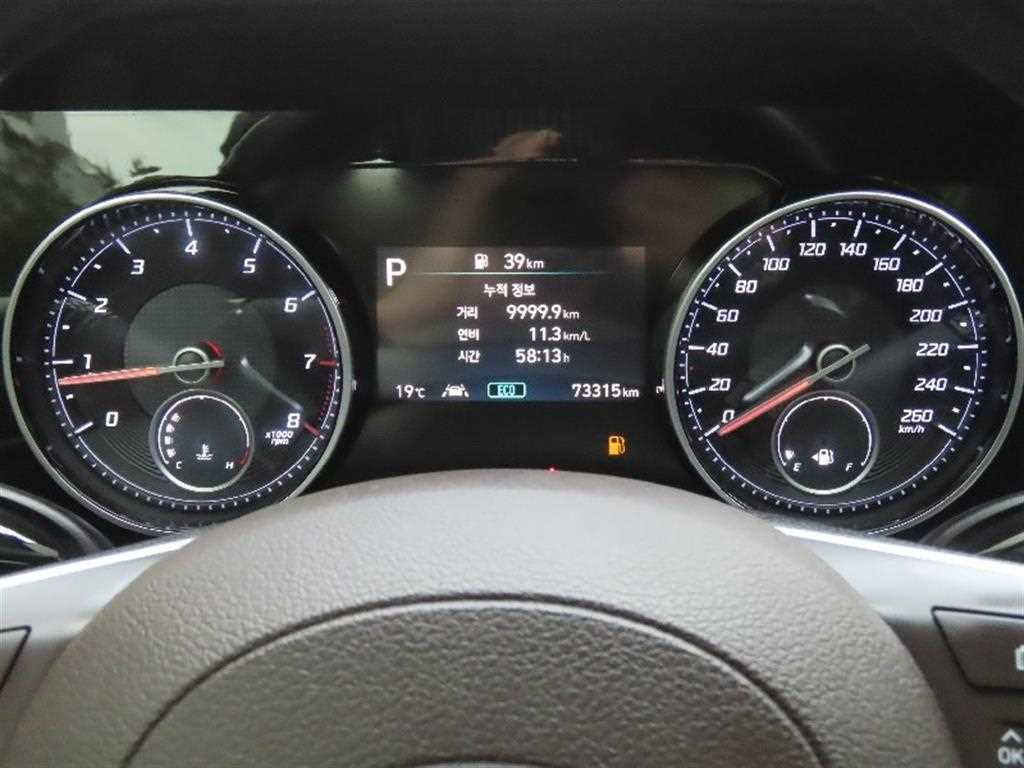 HYUNDAI Grandeur - Vista 5