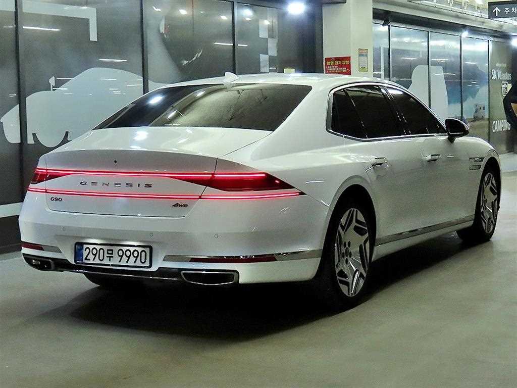 Genesis G90 - Vista 4