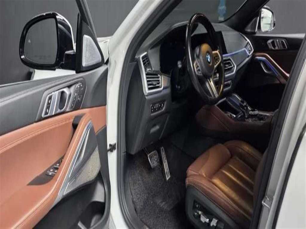 BMW X6 - Vista 8