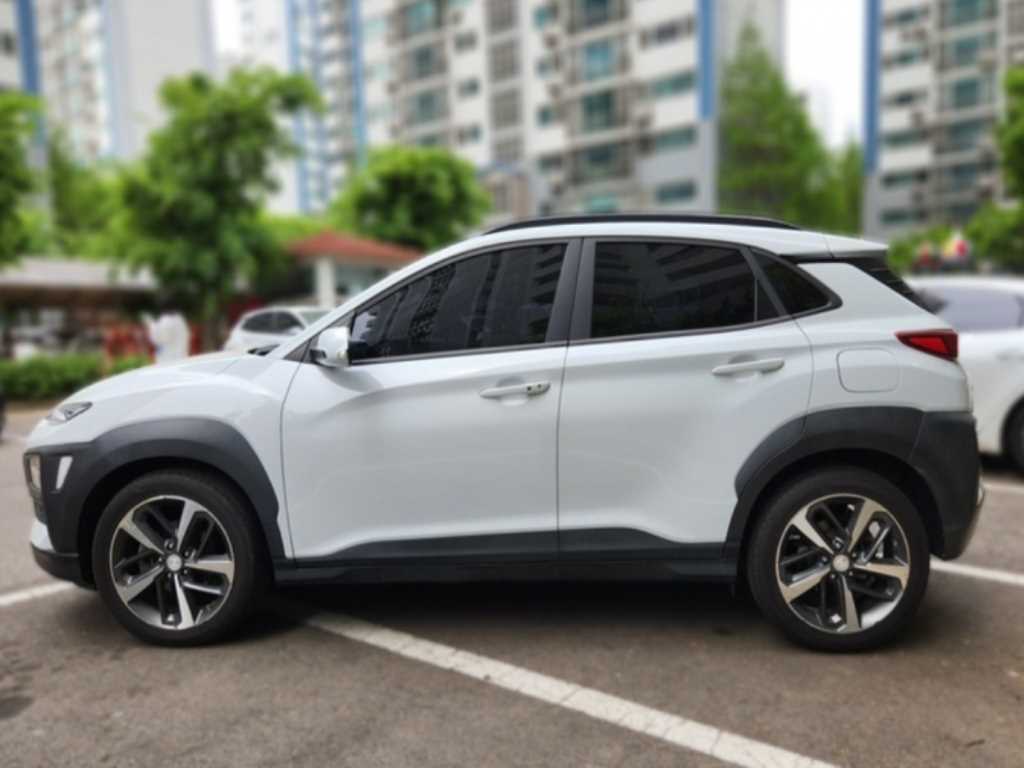 HYUNDAI Kona - Vista 3