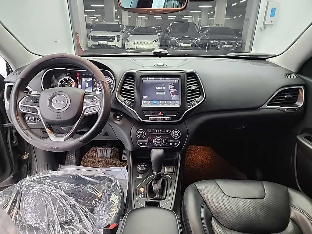 Jeep Cherokee - Vista 7