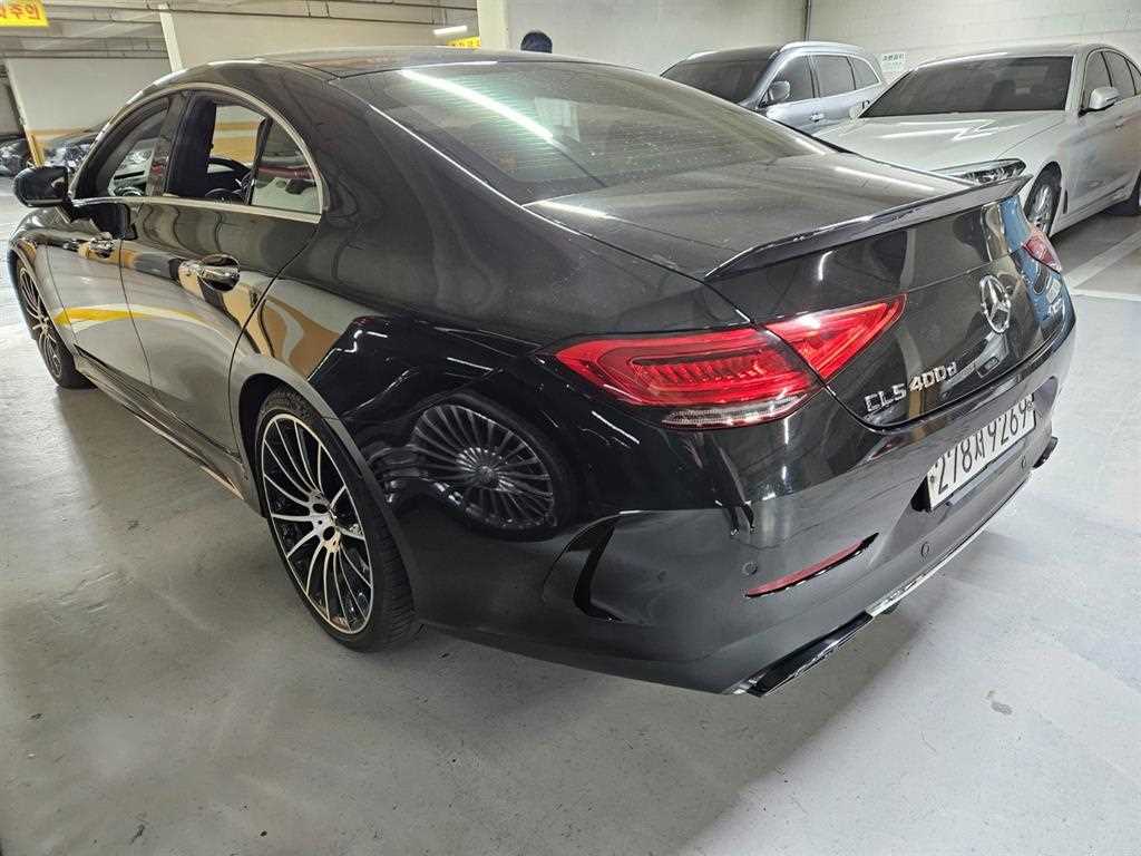 Mercedes Benz CLS Class - Vista 5