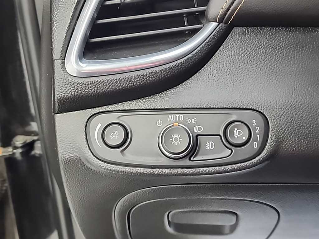 Chevrolet Trax 2018 Negro - Importación desde Corea - HF Imports Iquique - Foto 15