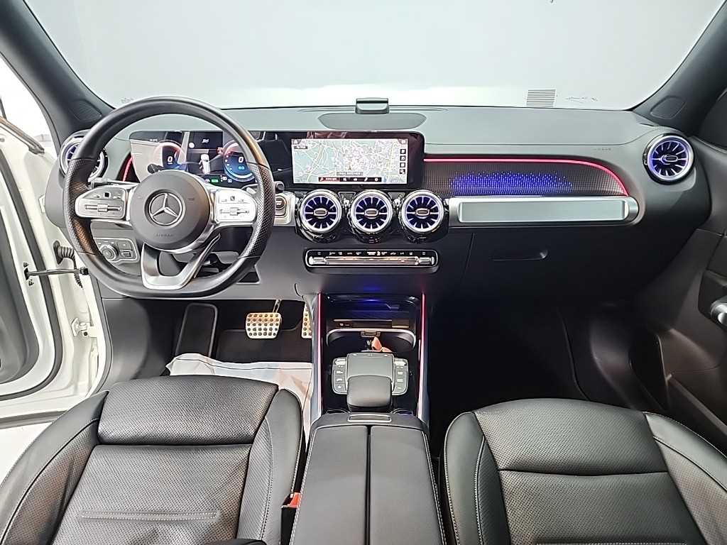 Mercedes Benz EQB - Vista 7