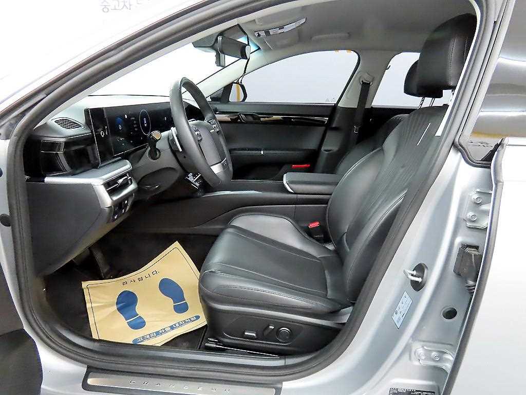 HYUNDAI Grandeur - Vista 5