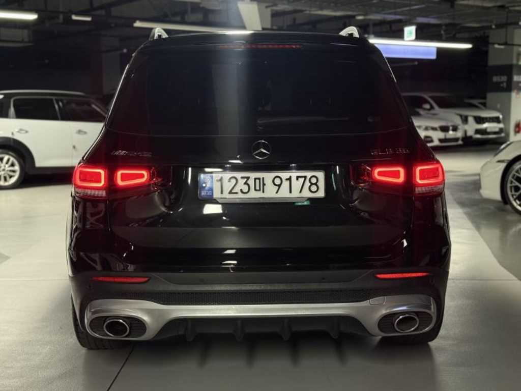 Mercedes Benz GLB Class - Vista 4
