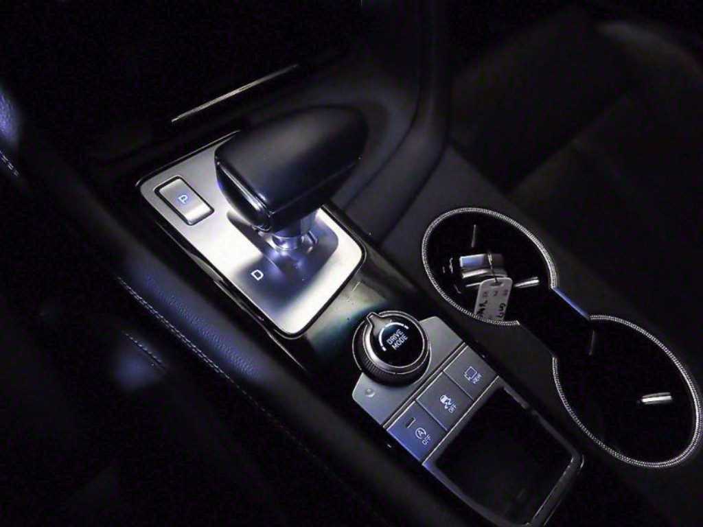 Genesis G70 - Vista 12