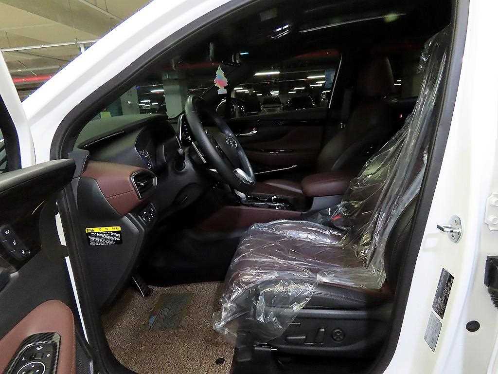 HYUNDAI Santa Fe - Vista 6