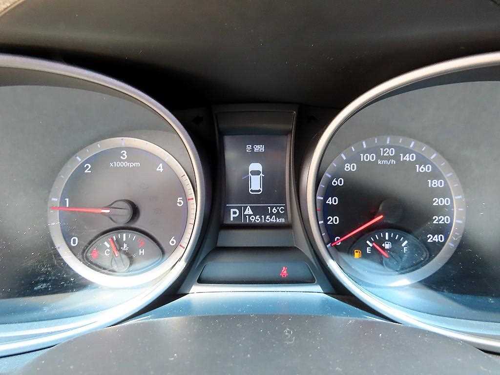 HYUNDAI Santa Fe - Vista 9