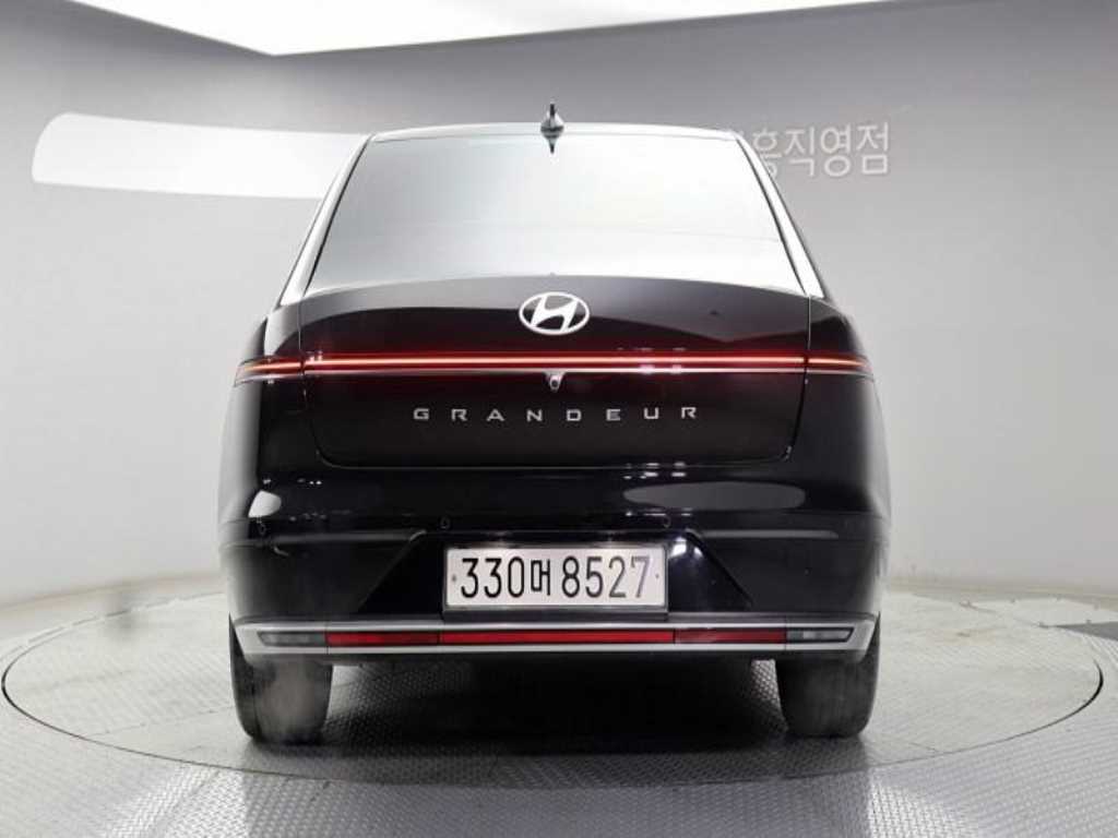 HYUNDAI Grandeur - Vista 6