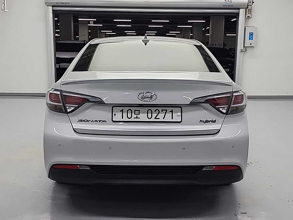 HYUNDAI Sonata - Vista 3