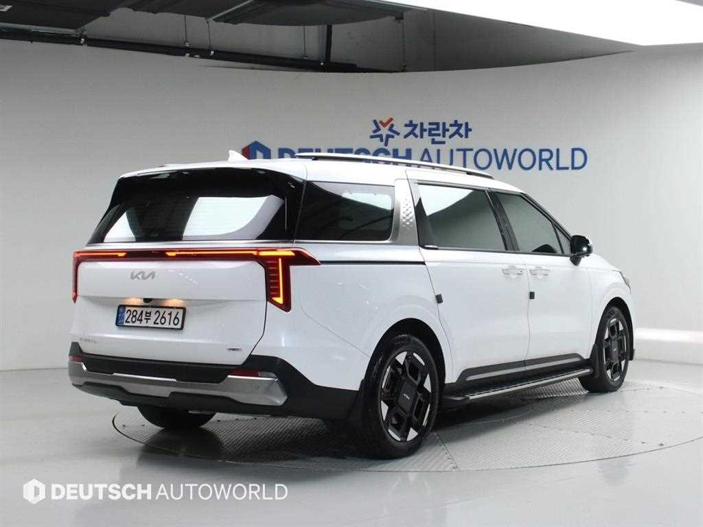 KIA Carnival - Vista 2