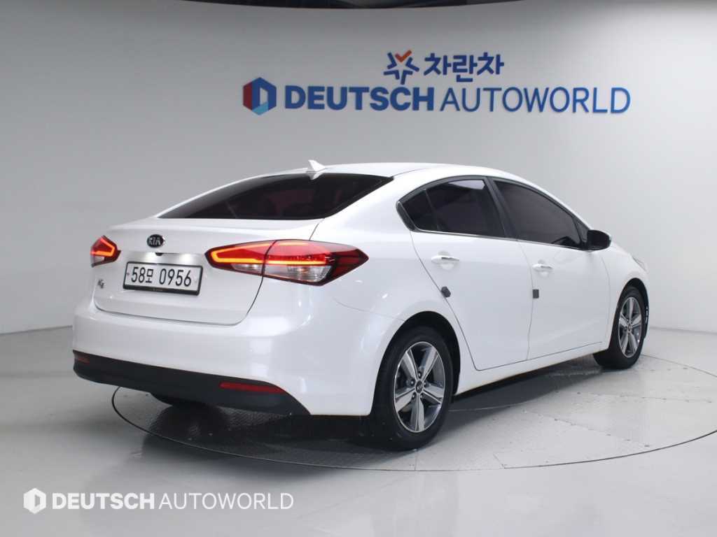 KIA K3 - Vista 2