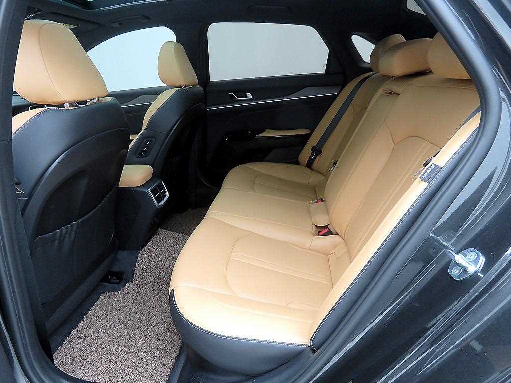 KIA K5 - Vista 6