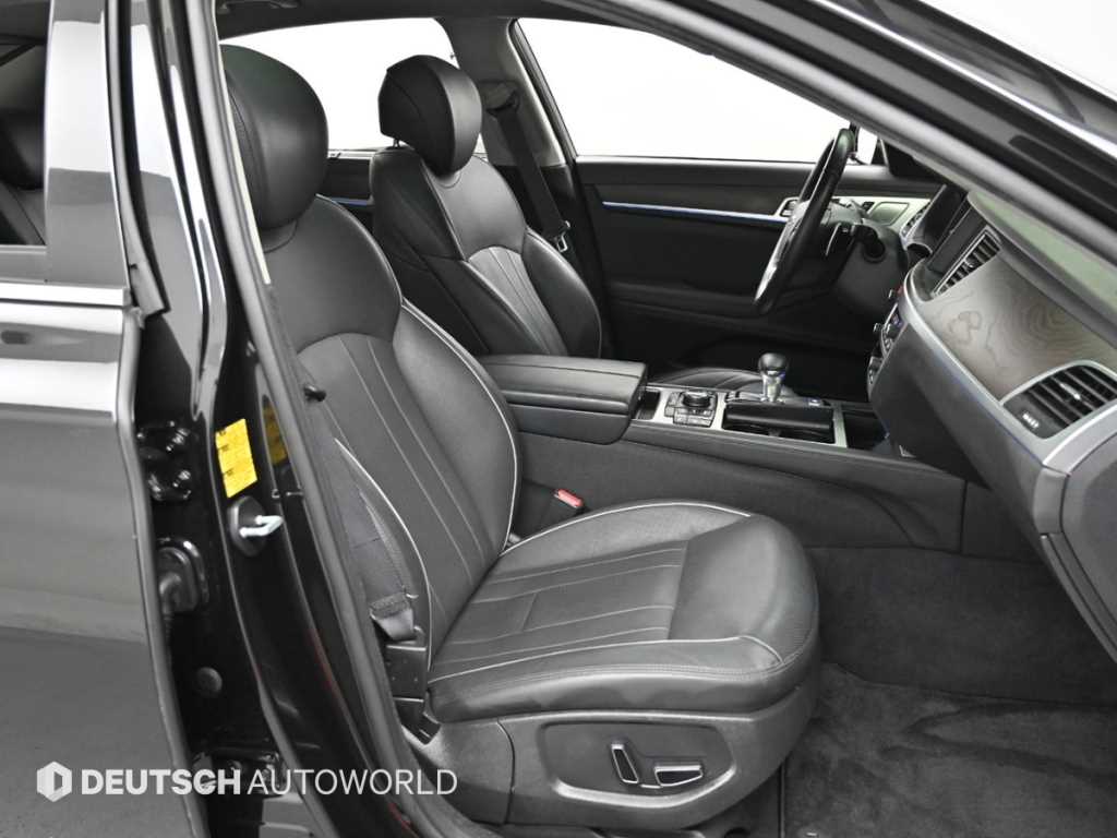 Genesis G80 - Vista 10