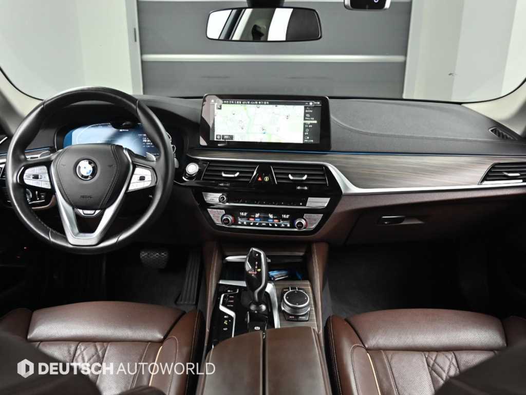 BMW 5 Series - Vista 7
