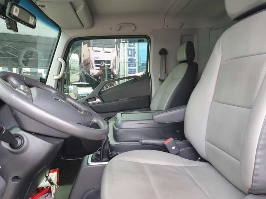 medium and large cargo truck 2023 Blanco - Importación desde Corea - HF Imports Iquique - Foto 17