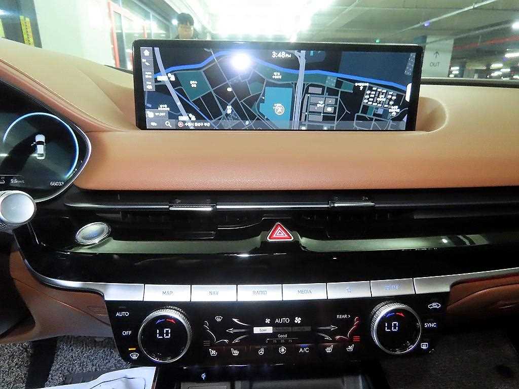 Genesis G80 - Vista 11