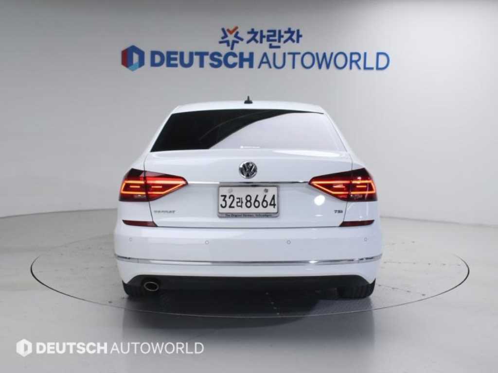 Volkswagen Passat - Vista 4