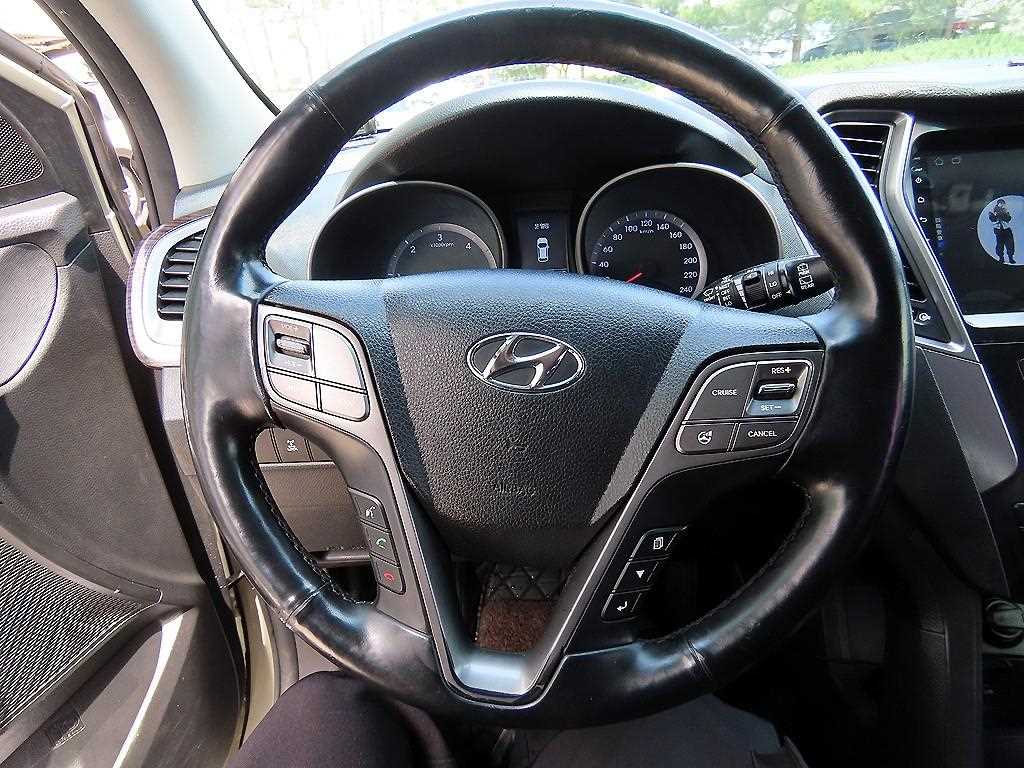 HYUNDAI Santa Fe - Vista 8