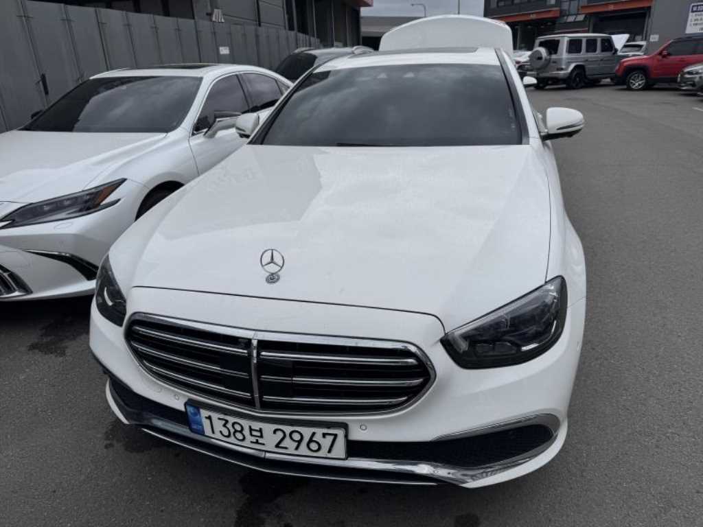 Mercedes Benz E class 2023 Blanco - Importación desde Corea - HF Imports Iquique - Foto 1