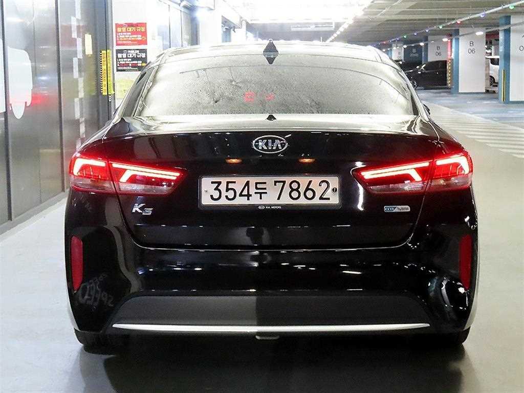 KIA K5 - Vista 5