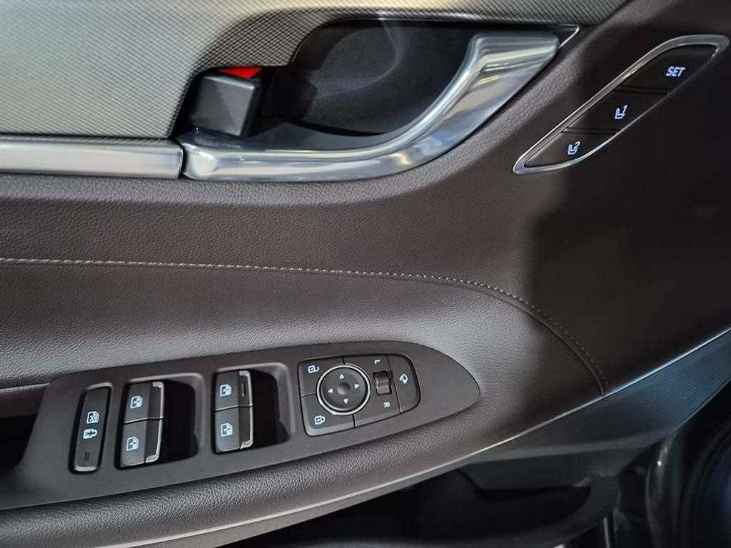 HYUNDAI Grandeur - Vista 12