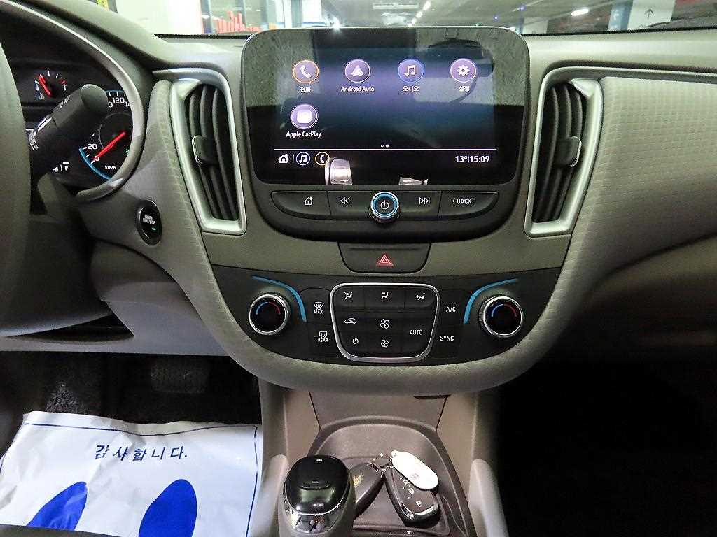 Chevrolet Malibu - Vista 11