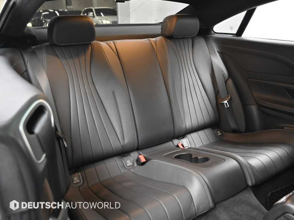 Mercedes Benz E class - Vista 12