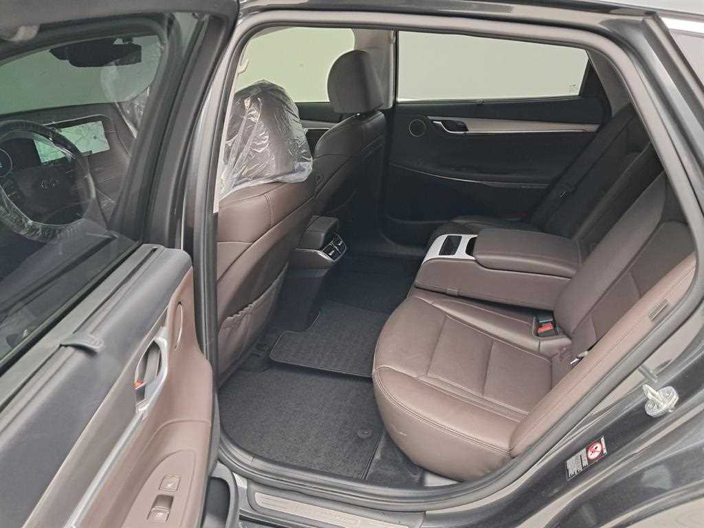HYUNDAI Grandeur - Vista 12
