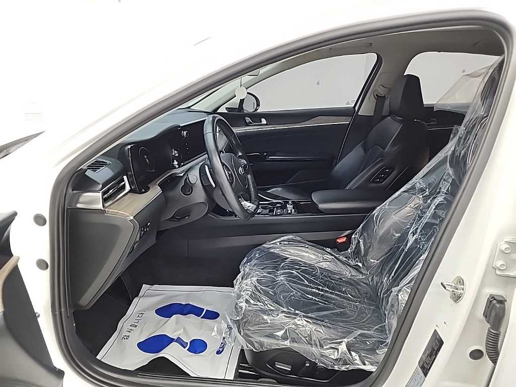 KIA K5 - Vista 11