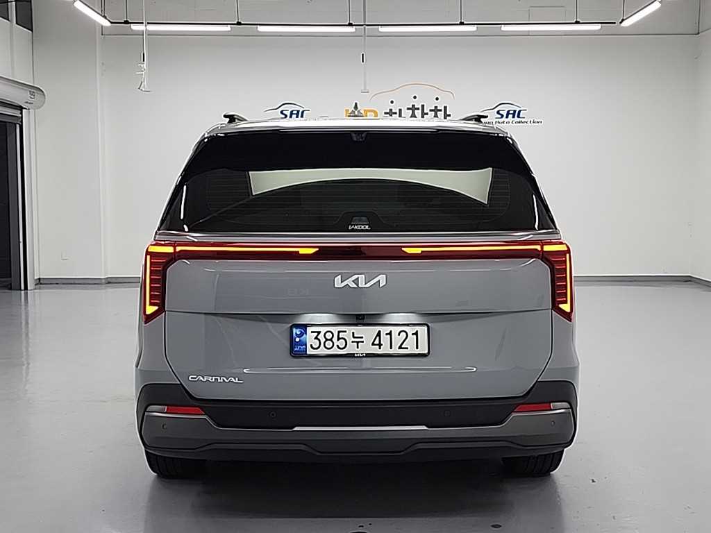 KIA Carnival - Vista 3