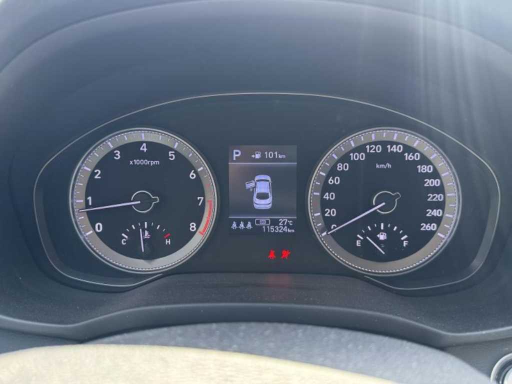 HYUNDAI Grandeur - Vista 6