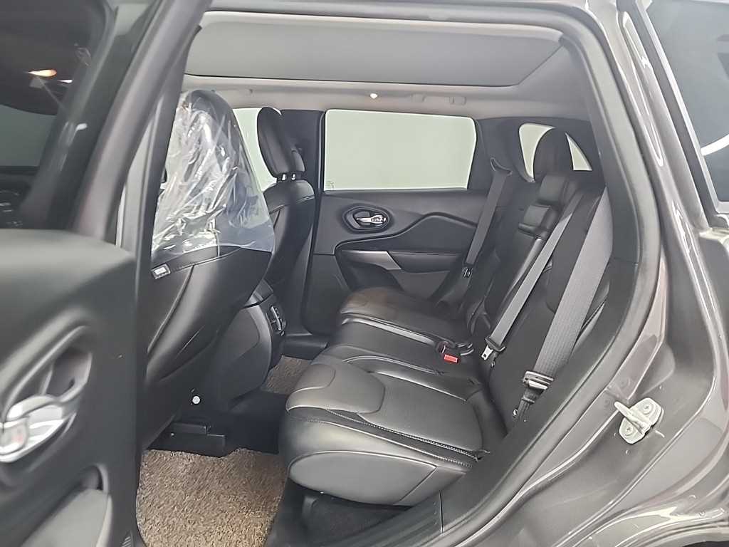 Jeep Cherokee - Vista 12