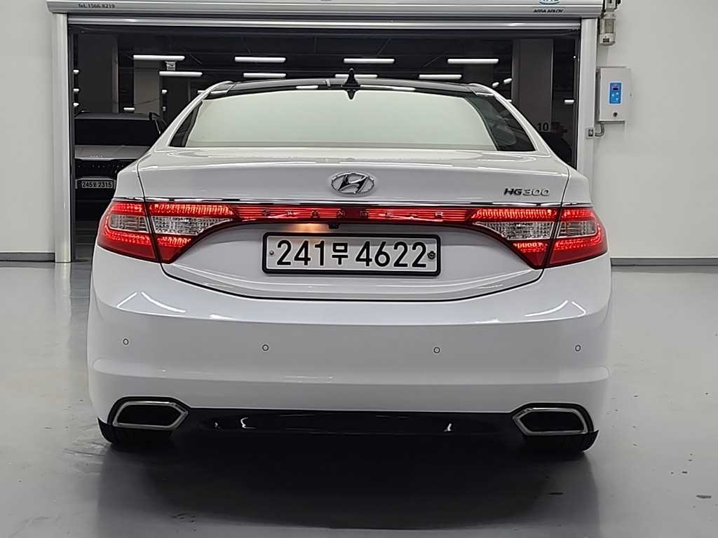 HYUNDAI Grandeur - Vista 3