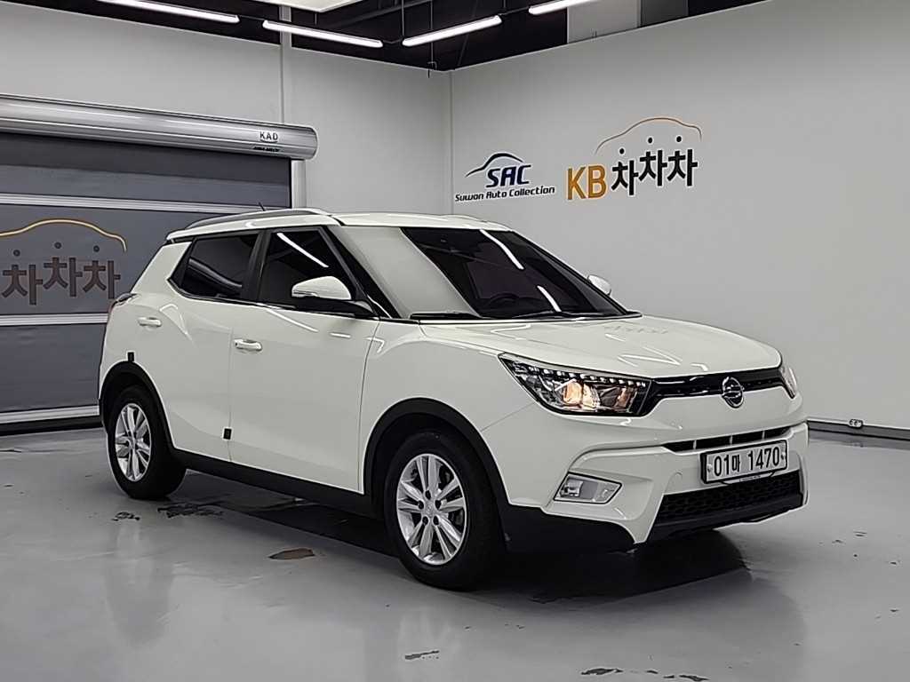 Ssangyong Tivoli - Vista 4