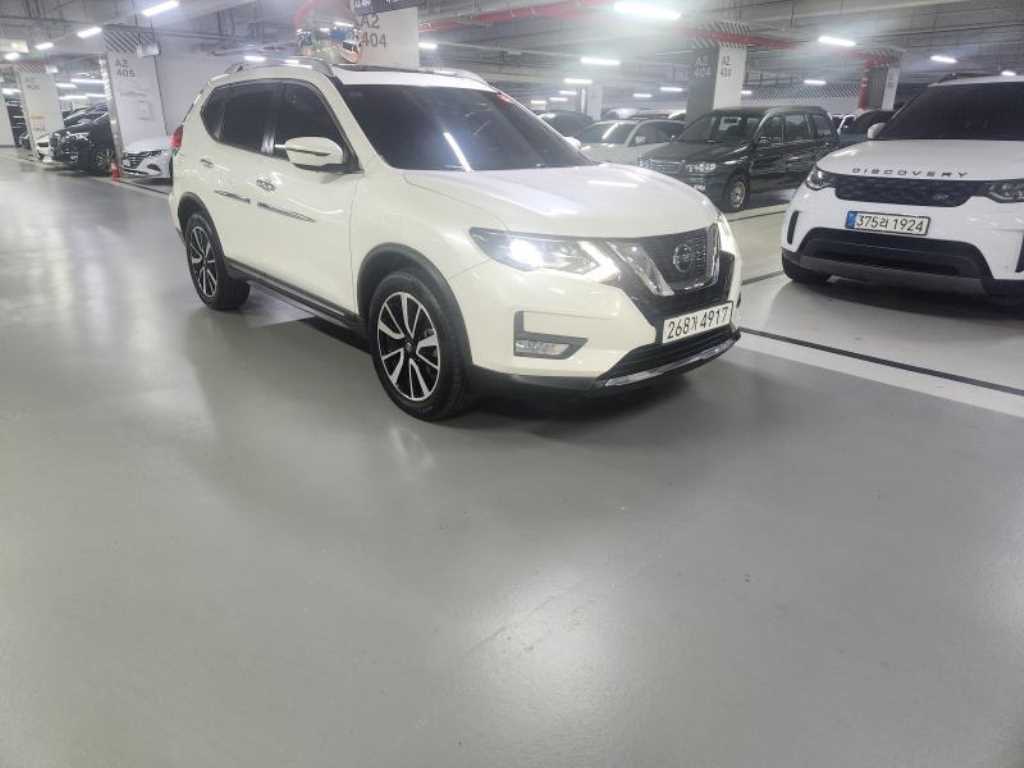 Nissan Extrail - Vista 2