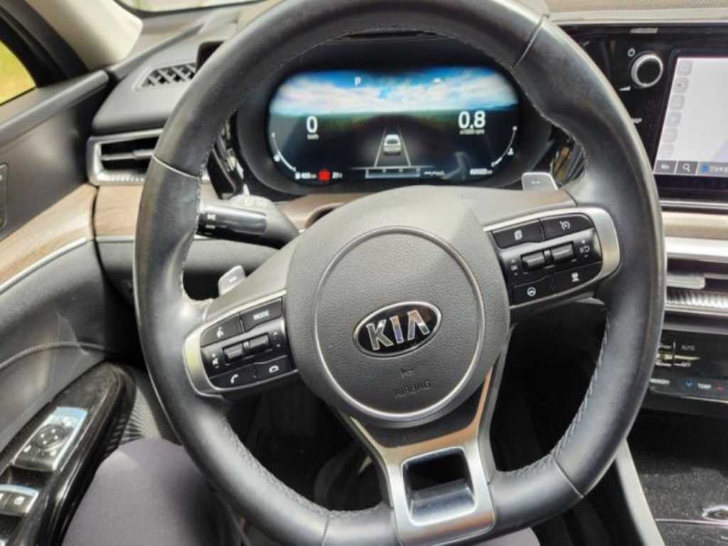KIA K5 - Vista 4