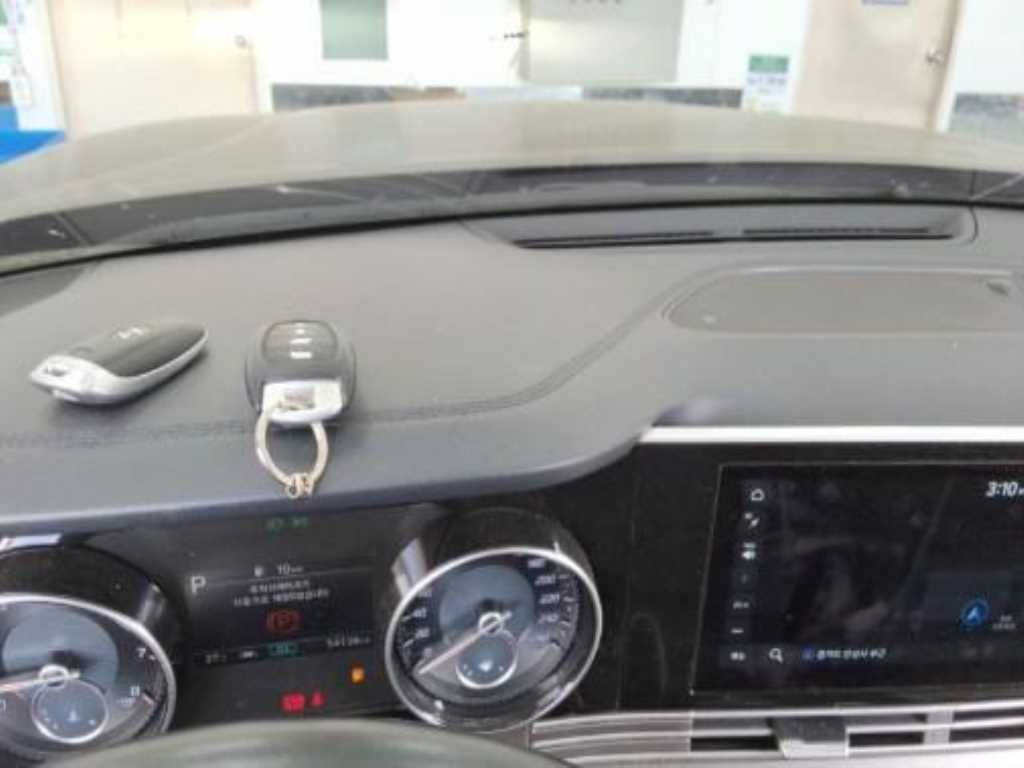 HYUNDAI Grandeur - Vista 7