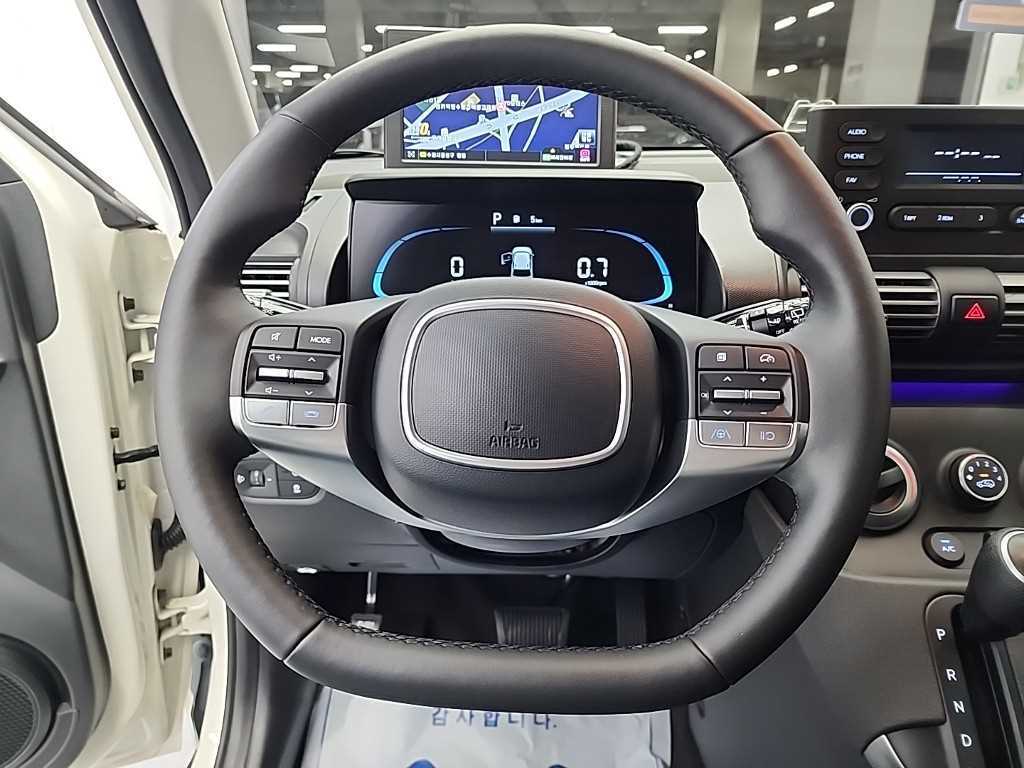 HYUNDAI Casper - Vista 10