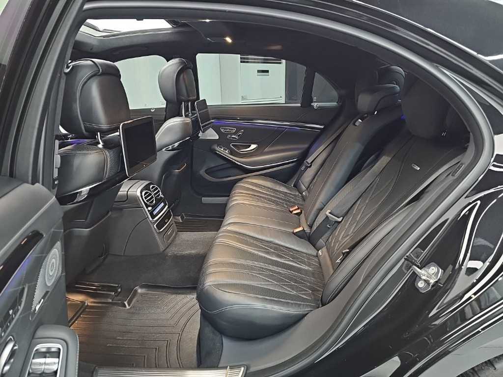Mercedes Benz S Class - Vista 12